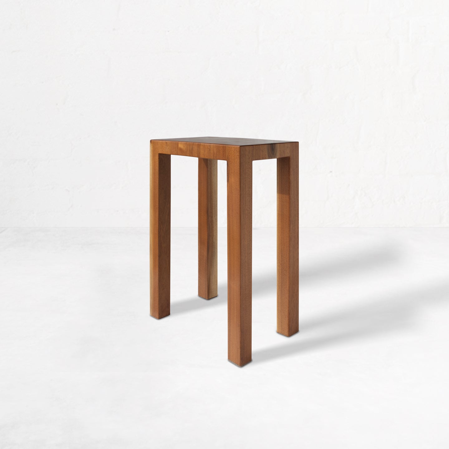 End Grain Side Table – Greta de Parry